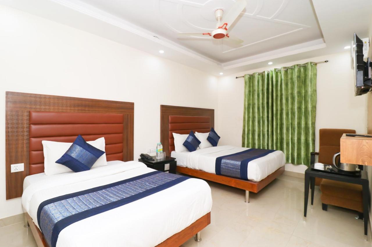 Hotel Belwood Suites - Near New Delhi Airport エクステリア 写真