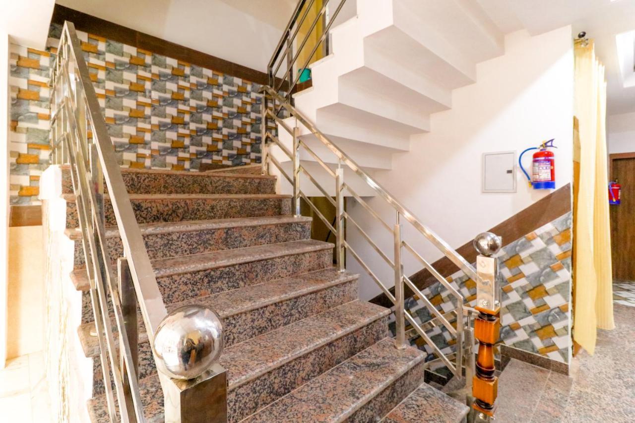 Hotel Belwood Suites - Near New Delhi Airport エクステリア 写真