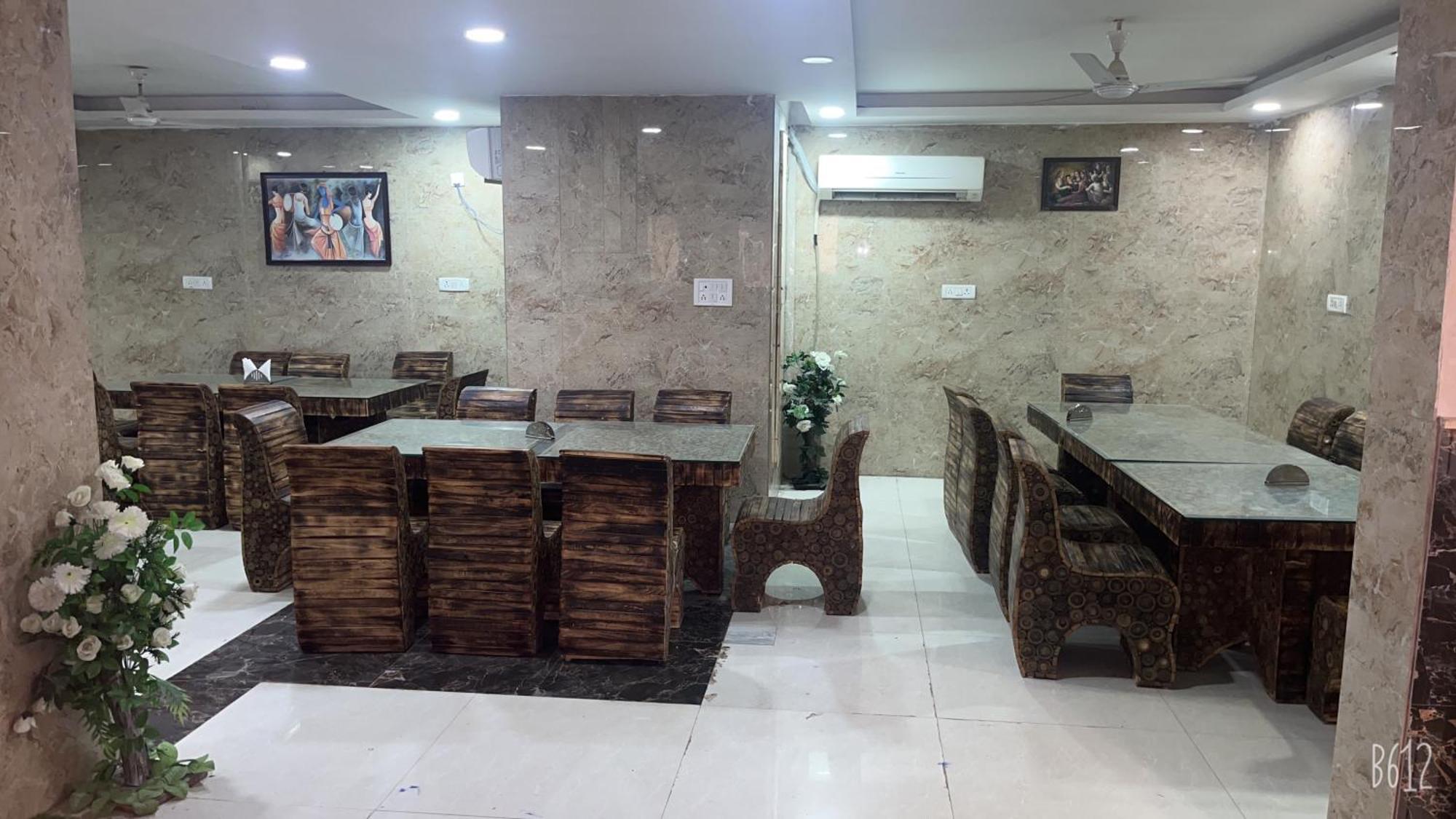Hotel Belwood Suites - Near New Delhi Airport エクステリア 写真